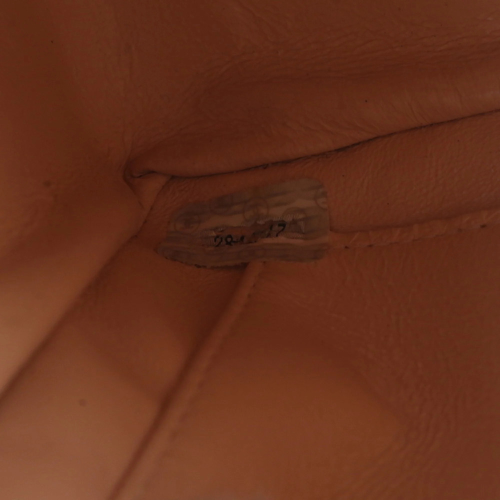 Chanel Matelassé Chain Shoulder Bag with Serial Number and Boutique Seal - Wo... - Picture 14 of 14